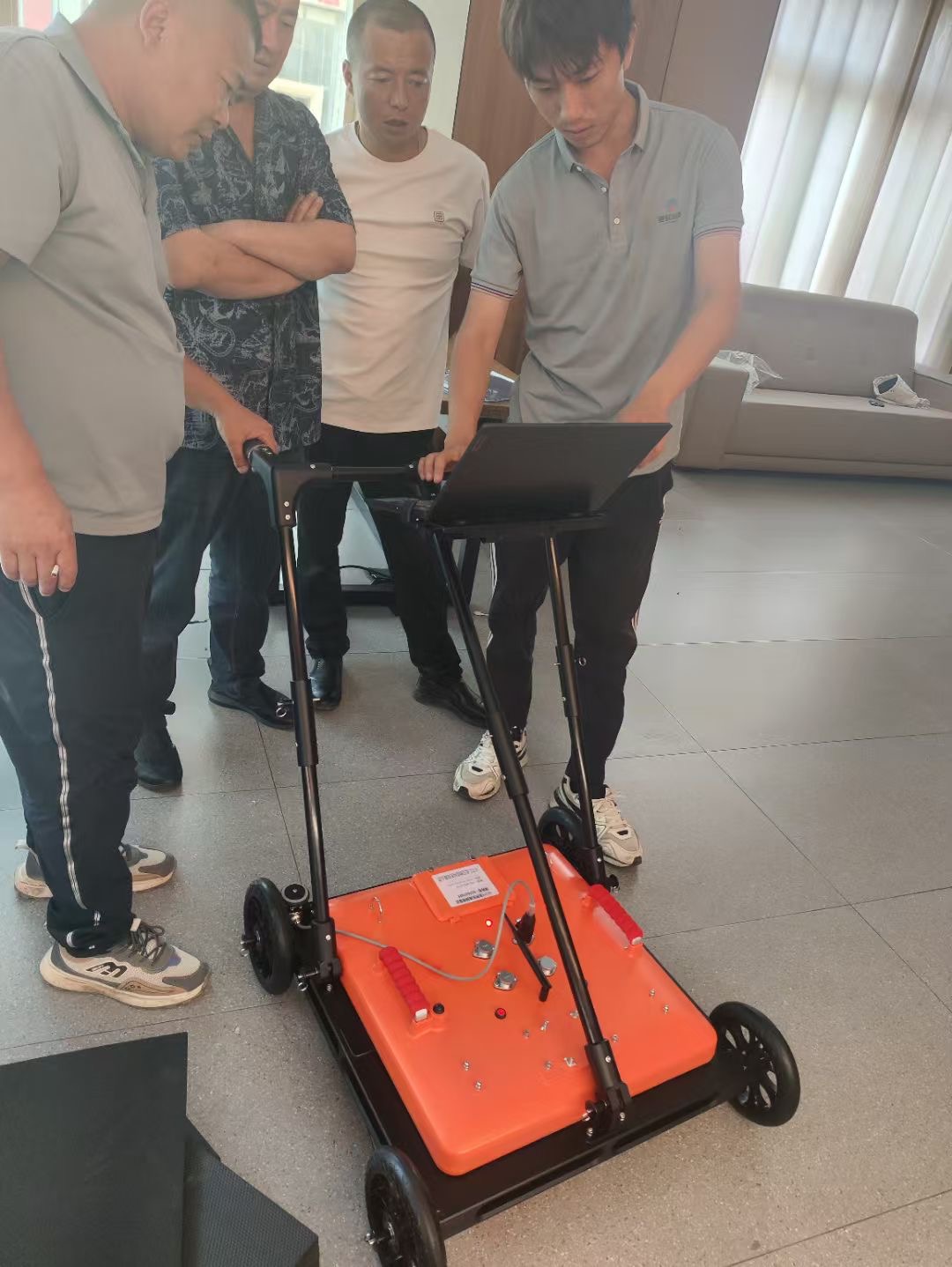 46180187.jpg 684b857c864cc.jpg